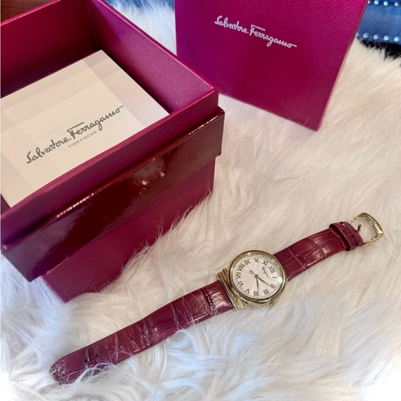 Gancini Timeless Collection in brown leather by Salvatore Ferragamo - Picture 4 of 6